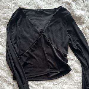 Black Long-Sleeve V-Neck Twist-Front Top